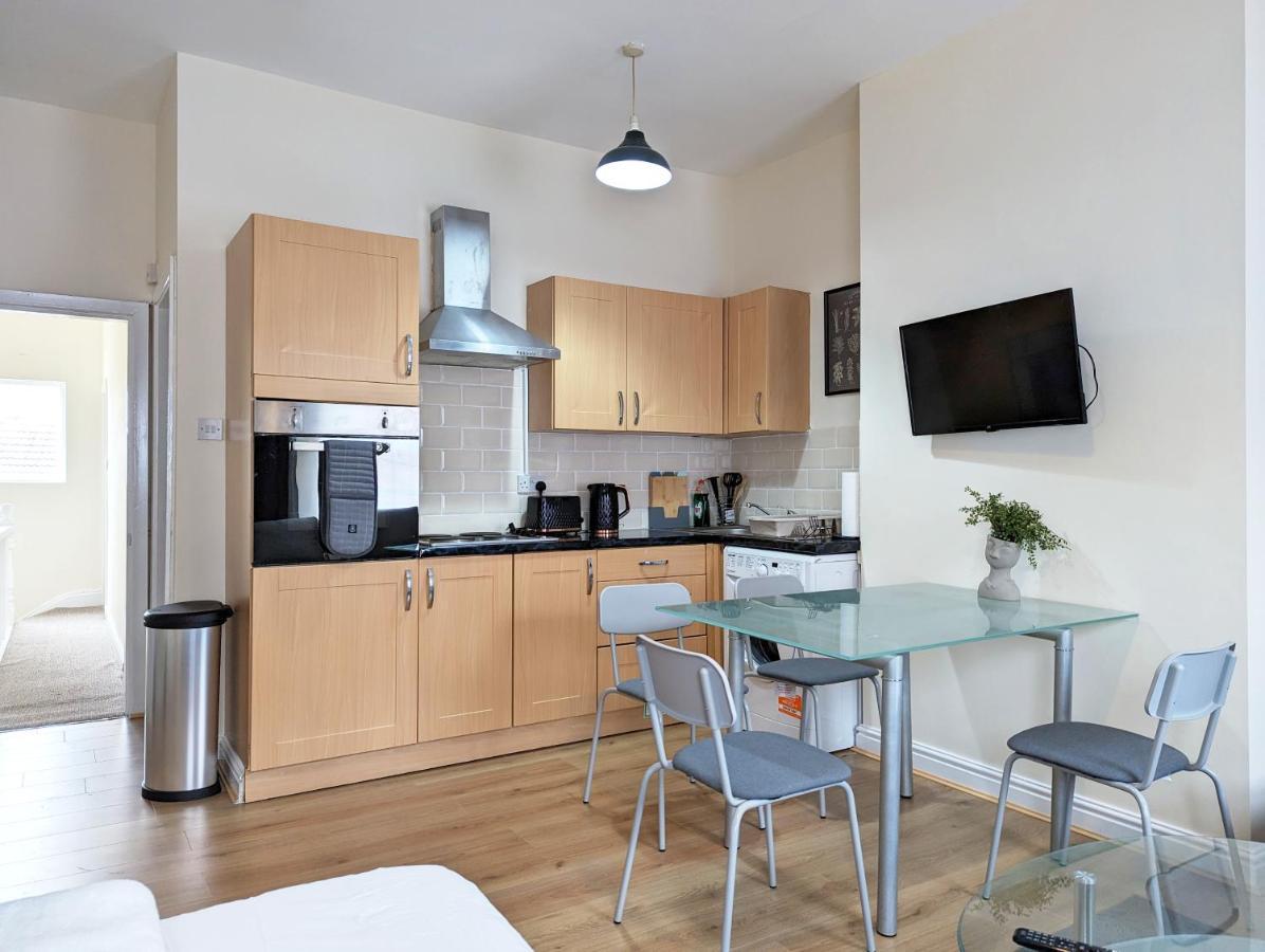 Lovely Studio In Anfield Near Centre Free Parking Liverpool Eksteriør billede
