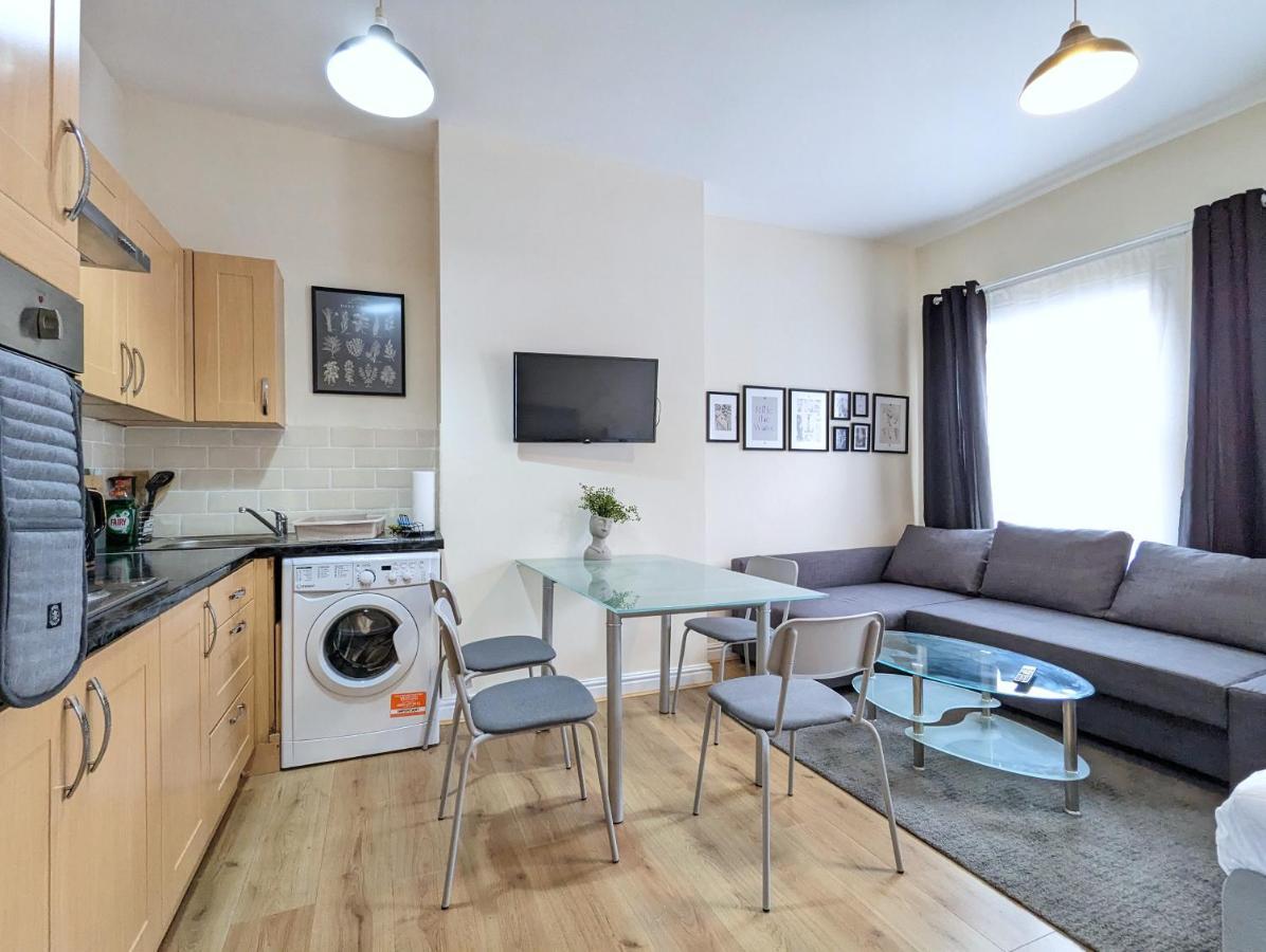 Lovely Studio In Anfield Near Centre Free Parking Liverpool Eksteriør billede