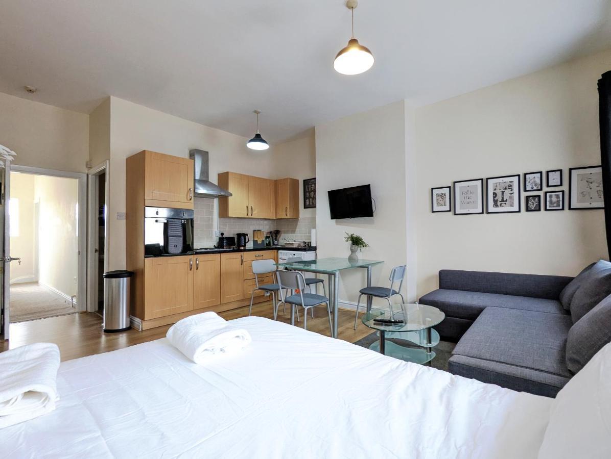 Lovely Studio In Anfield Near Centre Free Parking Liverpool Eksteriør billede